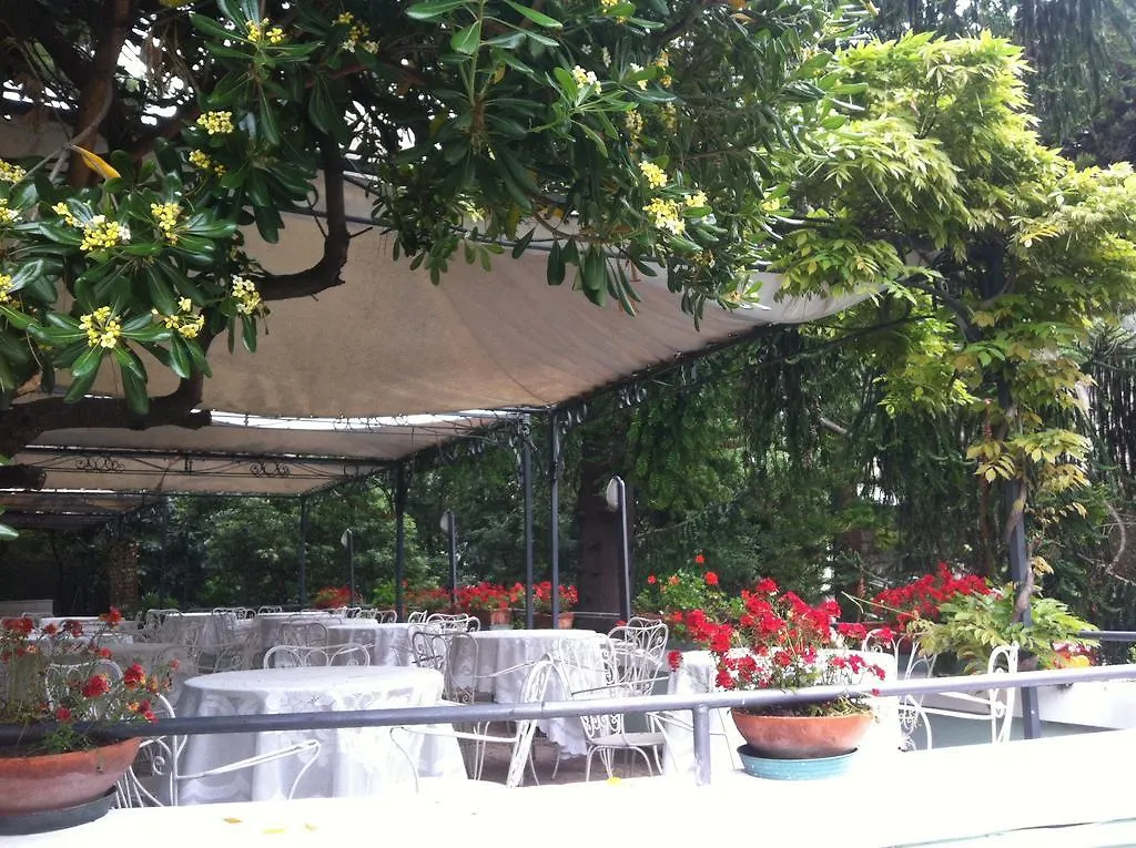 Hotel Pensione Moderna Bonassola