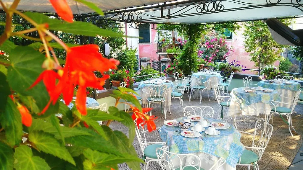 Hotel Pensione Moderna Bonassola